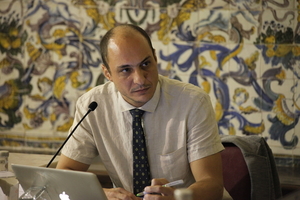 Intimidade como método clínico  Ensaio de fundamentação de uma psicologia de bases fenomenológica e hermenêutica. 
